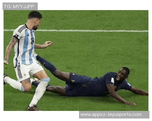 查马杜神奇折射助喀麦隆迅速扳平姆巴佩场边热情庆祝 查马杜神奇折射助喀麦隆迅速扳平姆巴佩场边热情庆祝